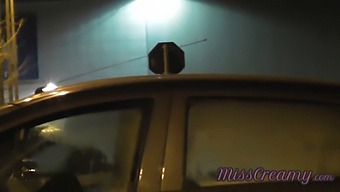 Public Parking Lot Threesome With Stranger - Misscreamy