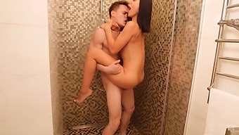 Teen Girl Gets Fucked In The Shower By A Big Cocked Stud