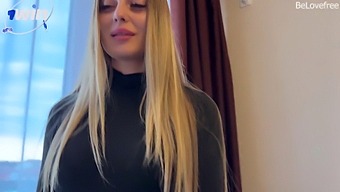 Amateur Babe With Big Tits Gets Down And Dirty On Her First Day At A Resort