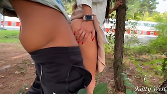 Public Hookup Turns Into A Thrilling Reality Experience